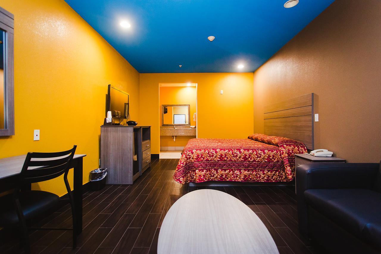 Moonlight Suites - Houston/George Bush Int'L Airport Exterior photo