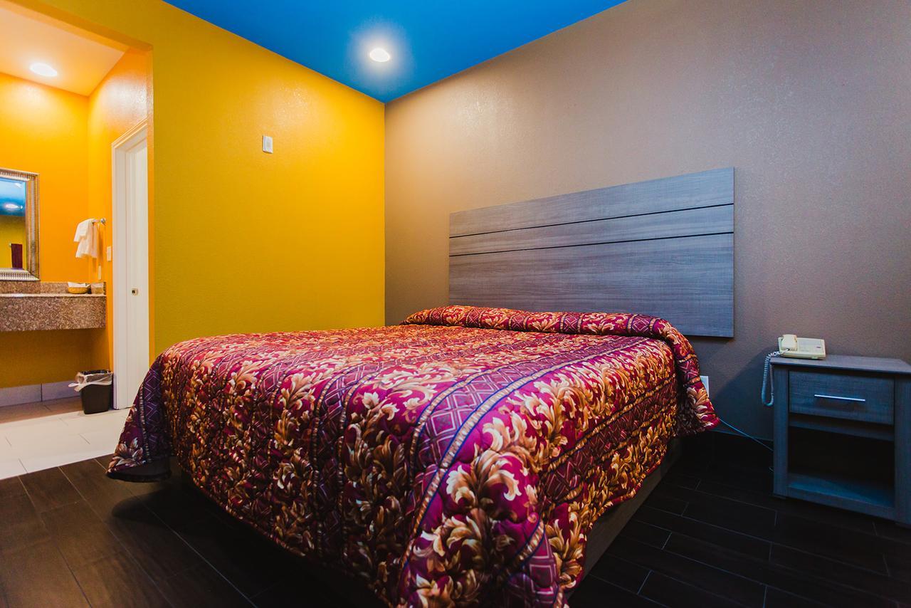 Moonlight Suites - Houston/George Bush Int'L Airport Exterior photo